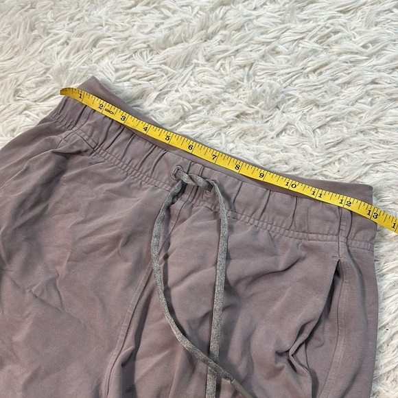 Lululemon Inner Glow Short 3" - Picture 5 of 5